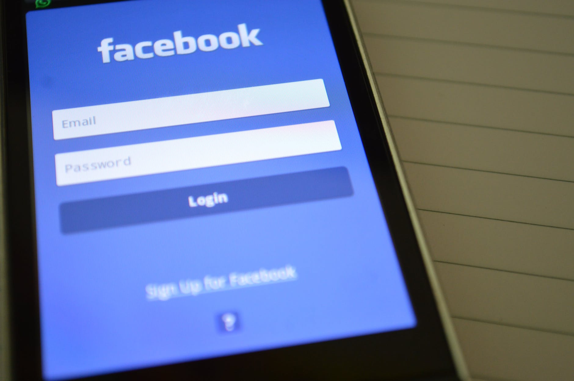Come far gestire pagina Facebook ad altre persone